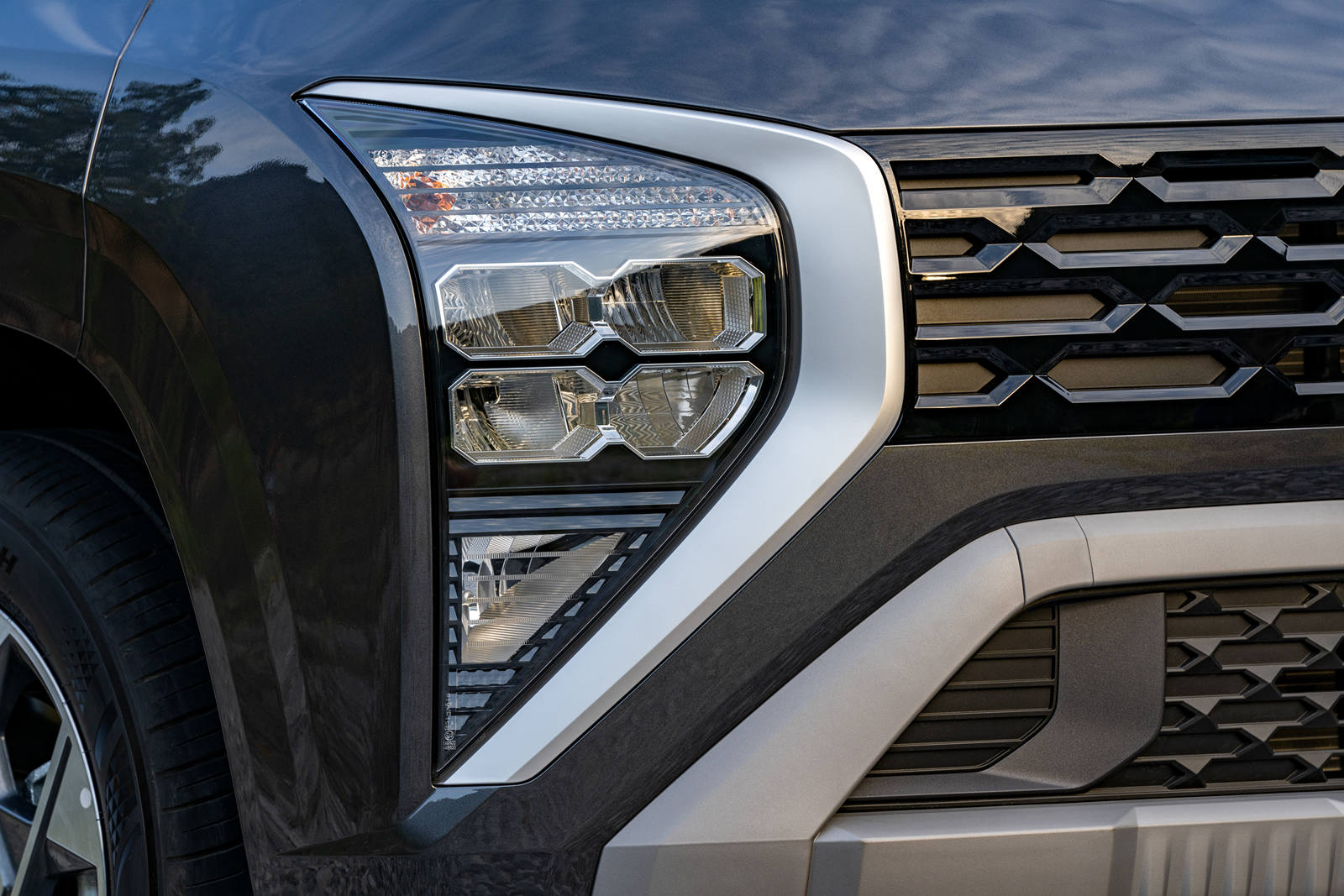 Hyundai Stargazer - 40.jpg