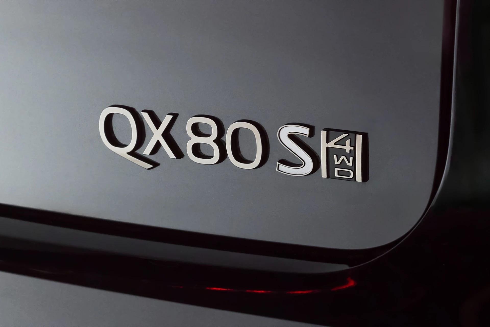 Infiniti_QX80_Sport_11.jpg