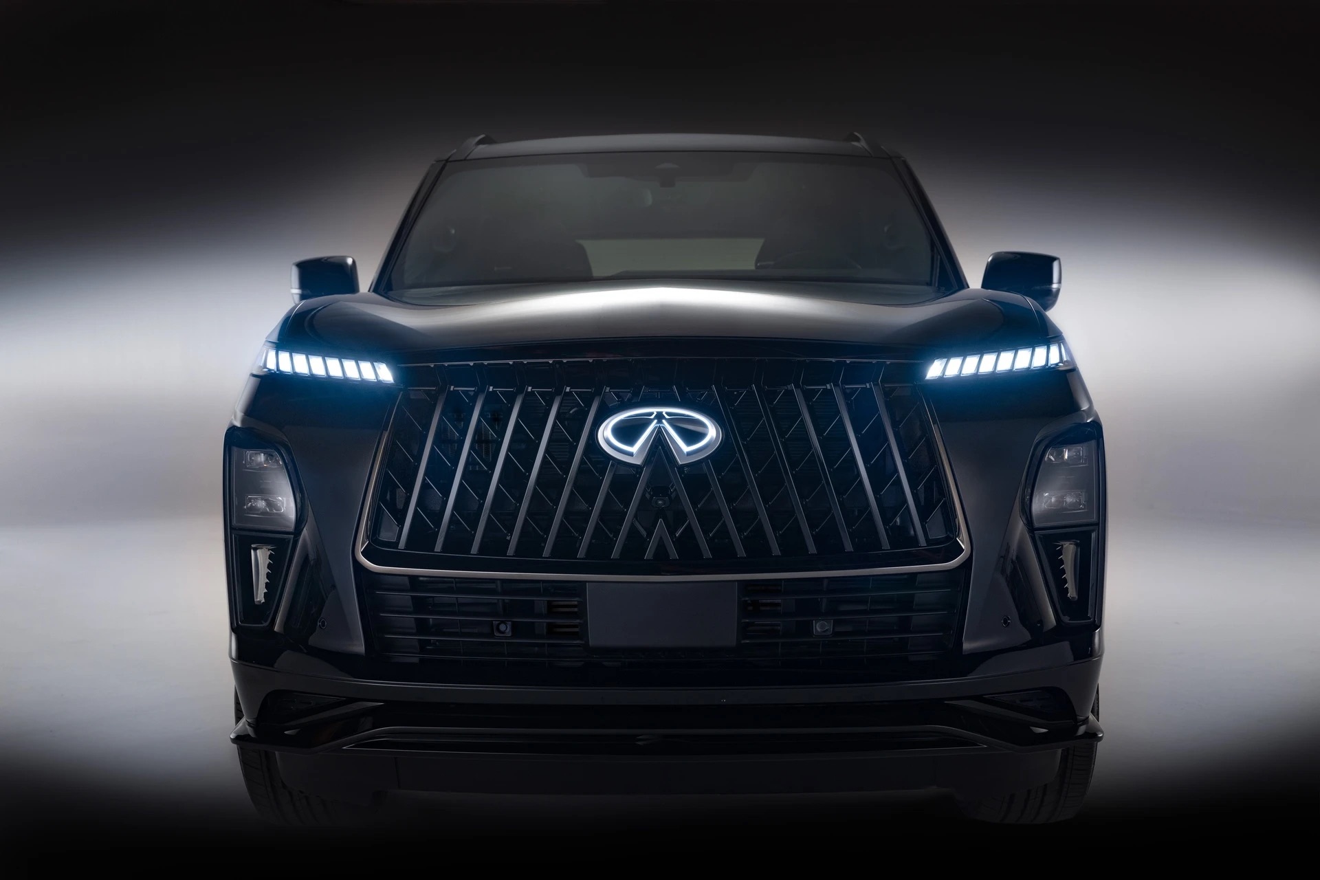 Infiniti_QX80_Sport_17.jpg