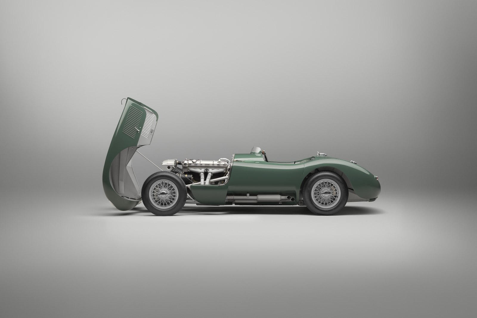 Jaguar C-Type Continuation (11).jpg