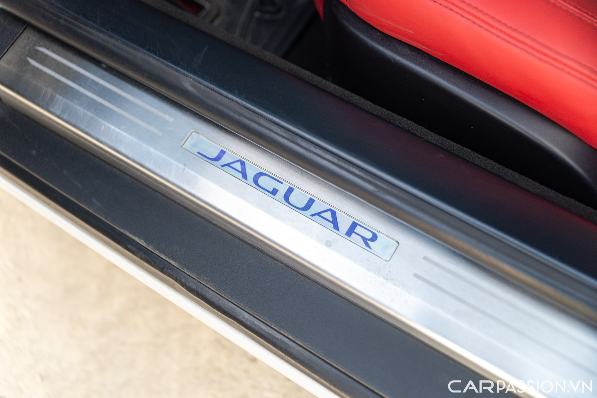 Jaguar F-Type S (27).jpg
