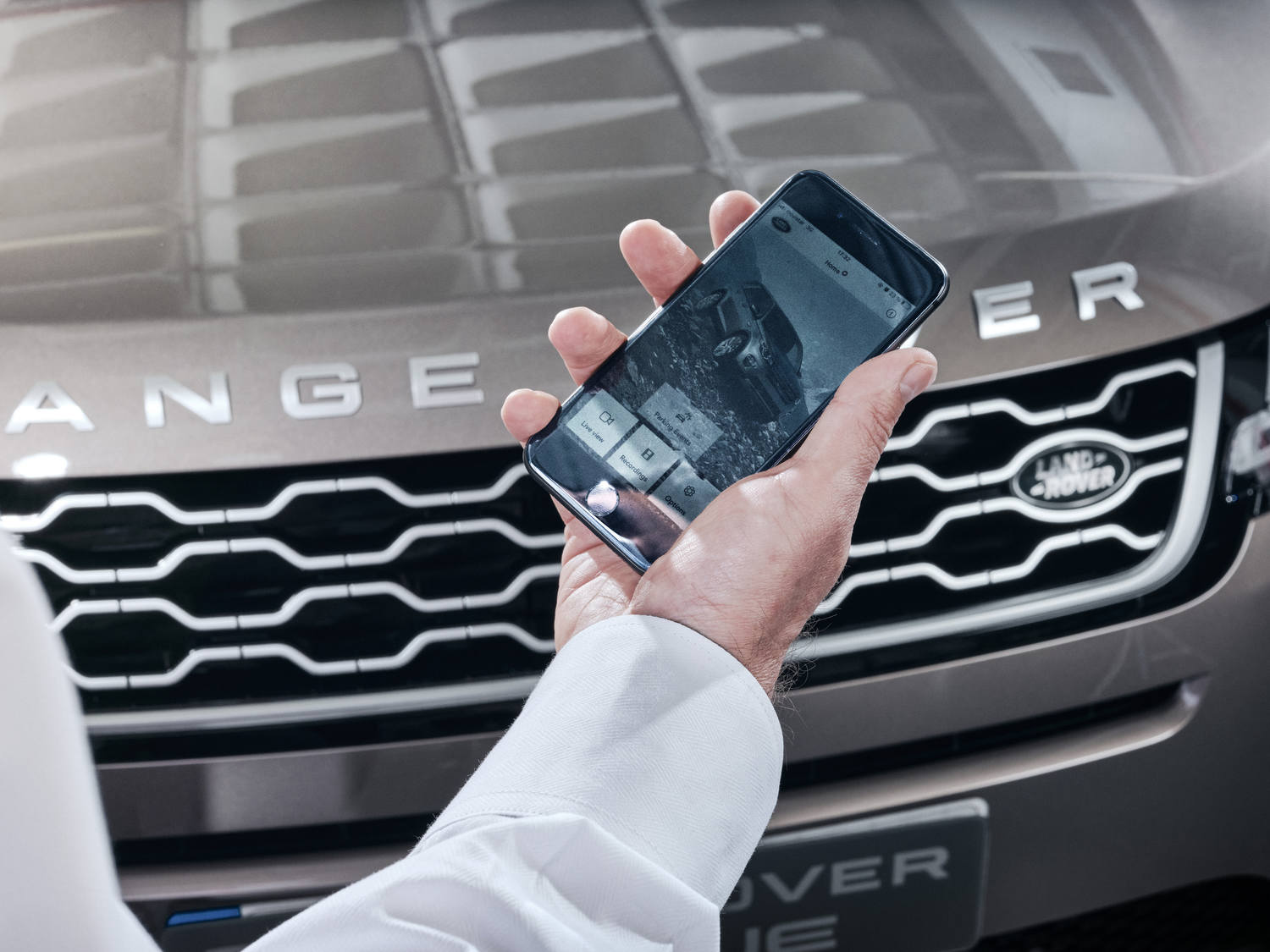 jaguar-land-rover-dich-vu-00.jpg