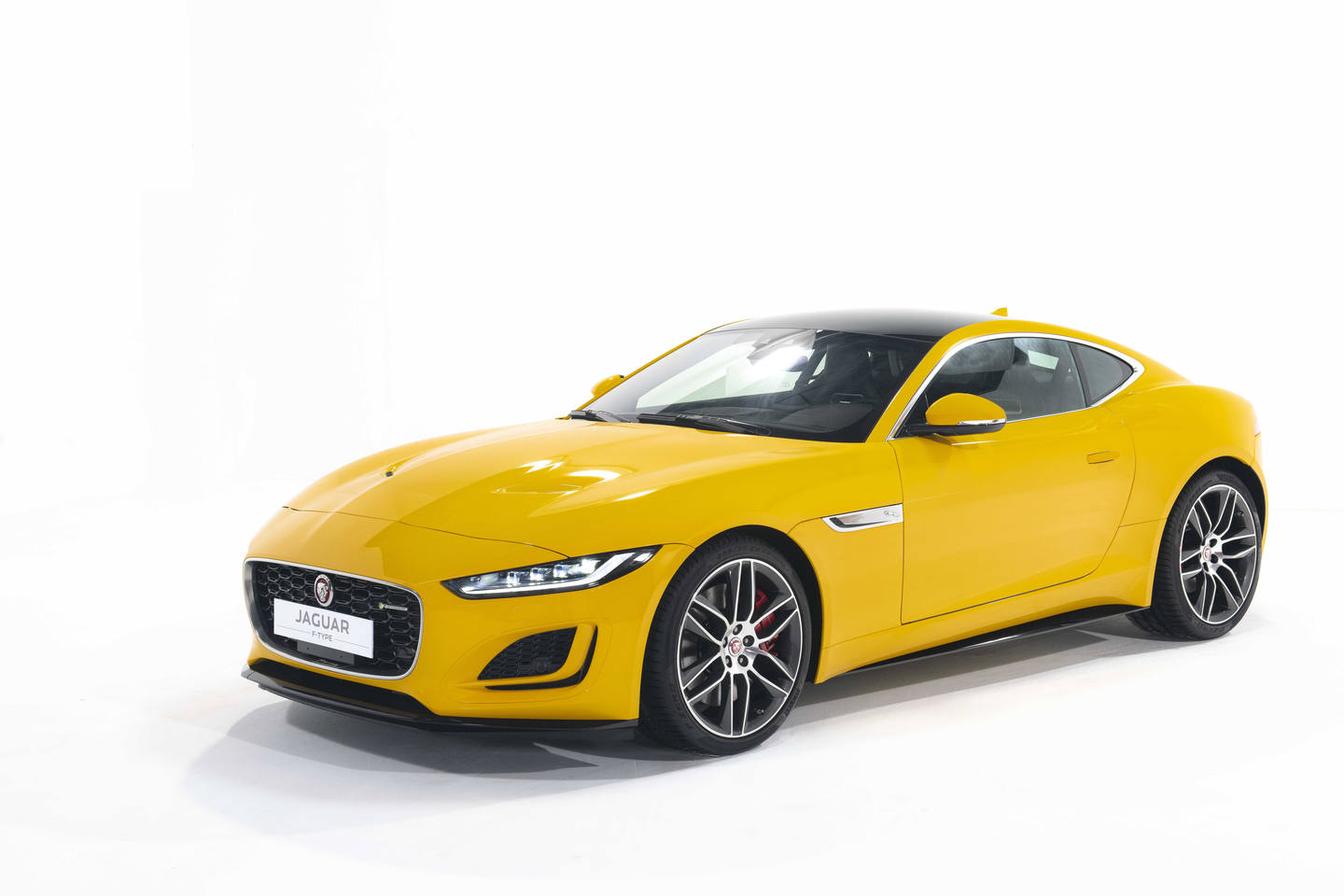 jaguar_ftype2021_vn_03.jpg