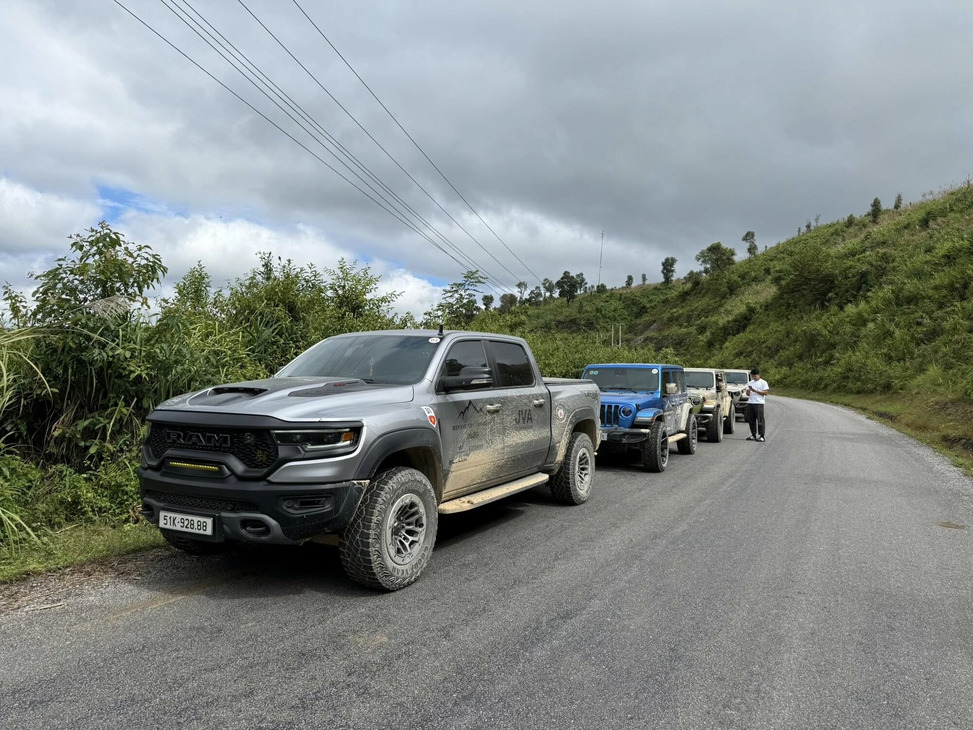 Jeep Everest Adventure anh-13.jpg