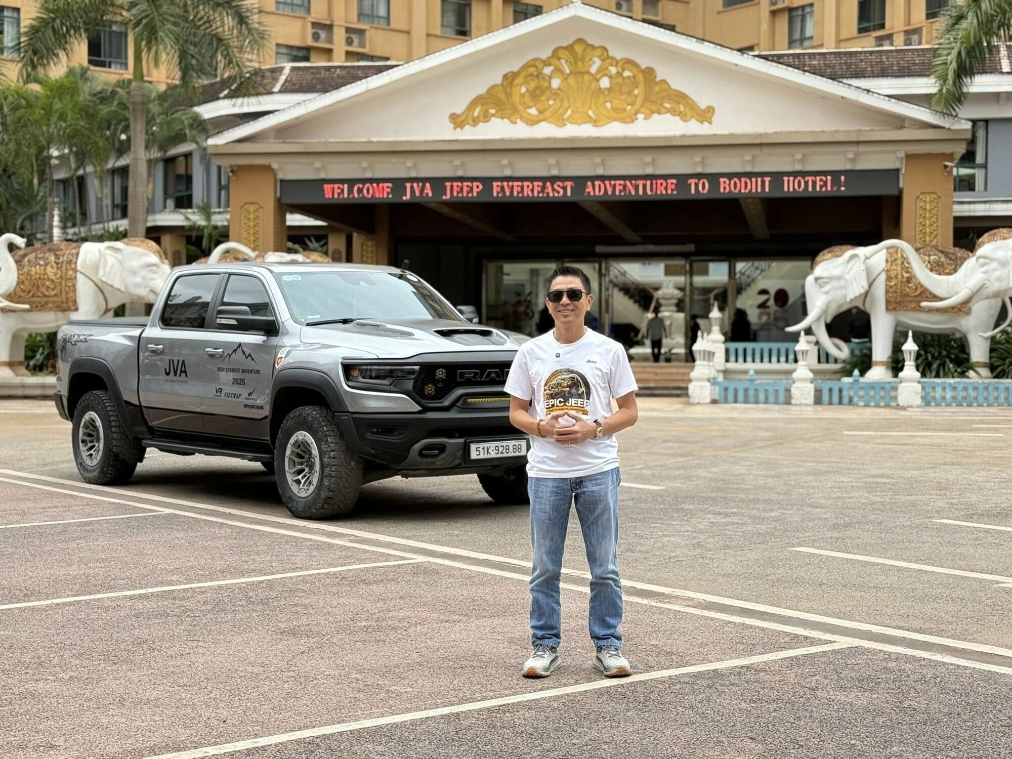 Jeep Everest Adventure anh-6.jpg