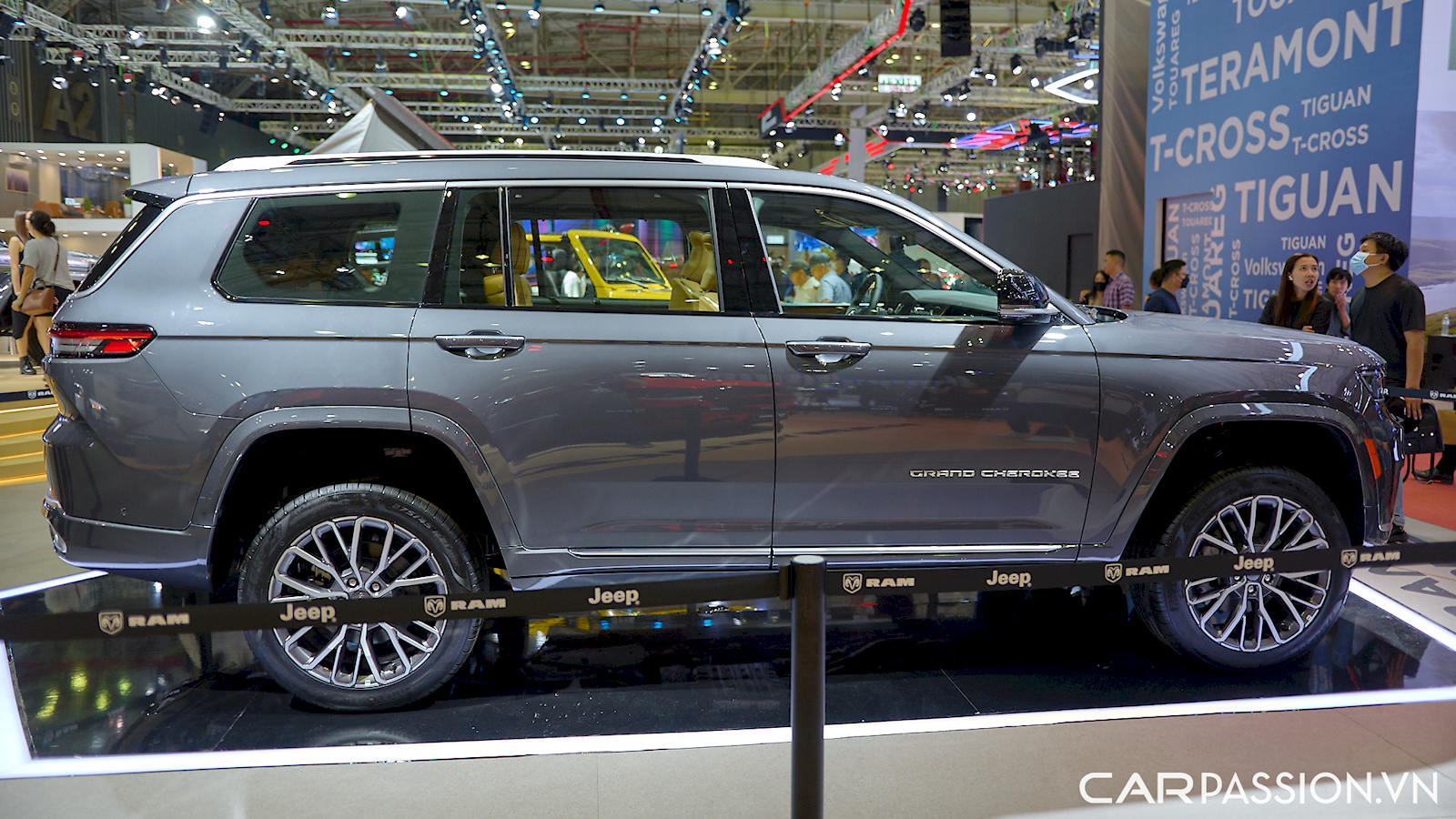 jeep-grandcherokee-l-summit-vms2022-11.jpg