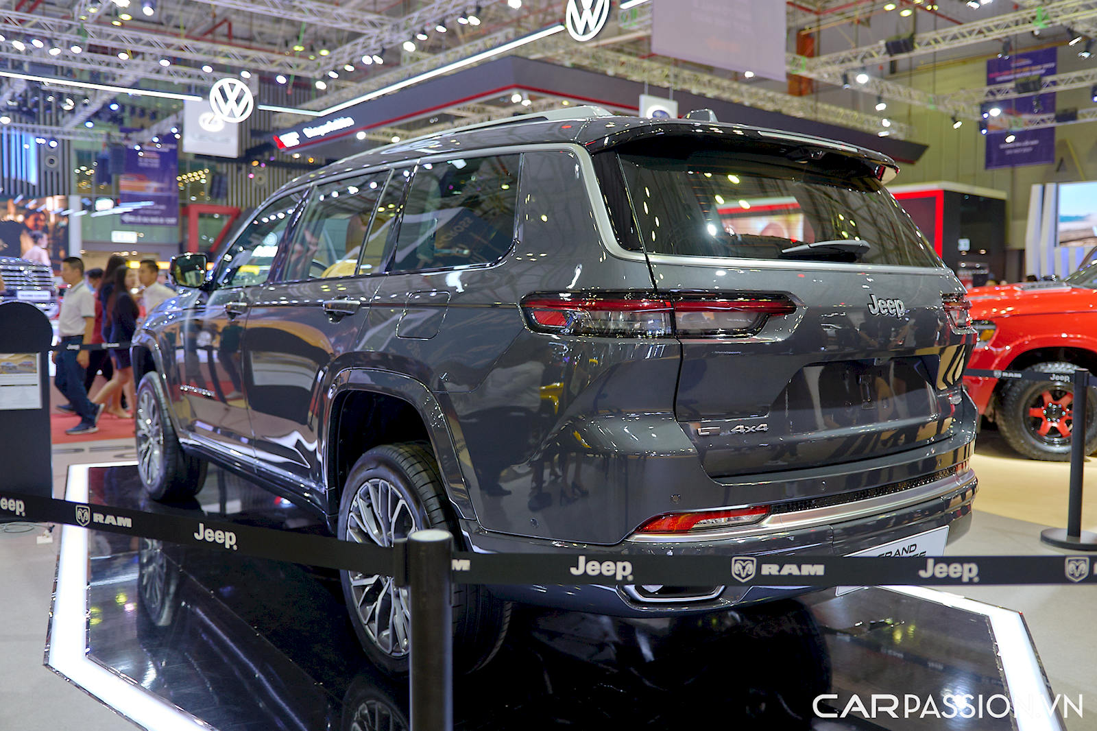 jeep-grandcherokee-l-summit-vms2022-15.jpg