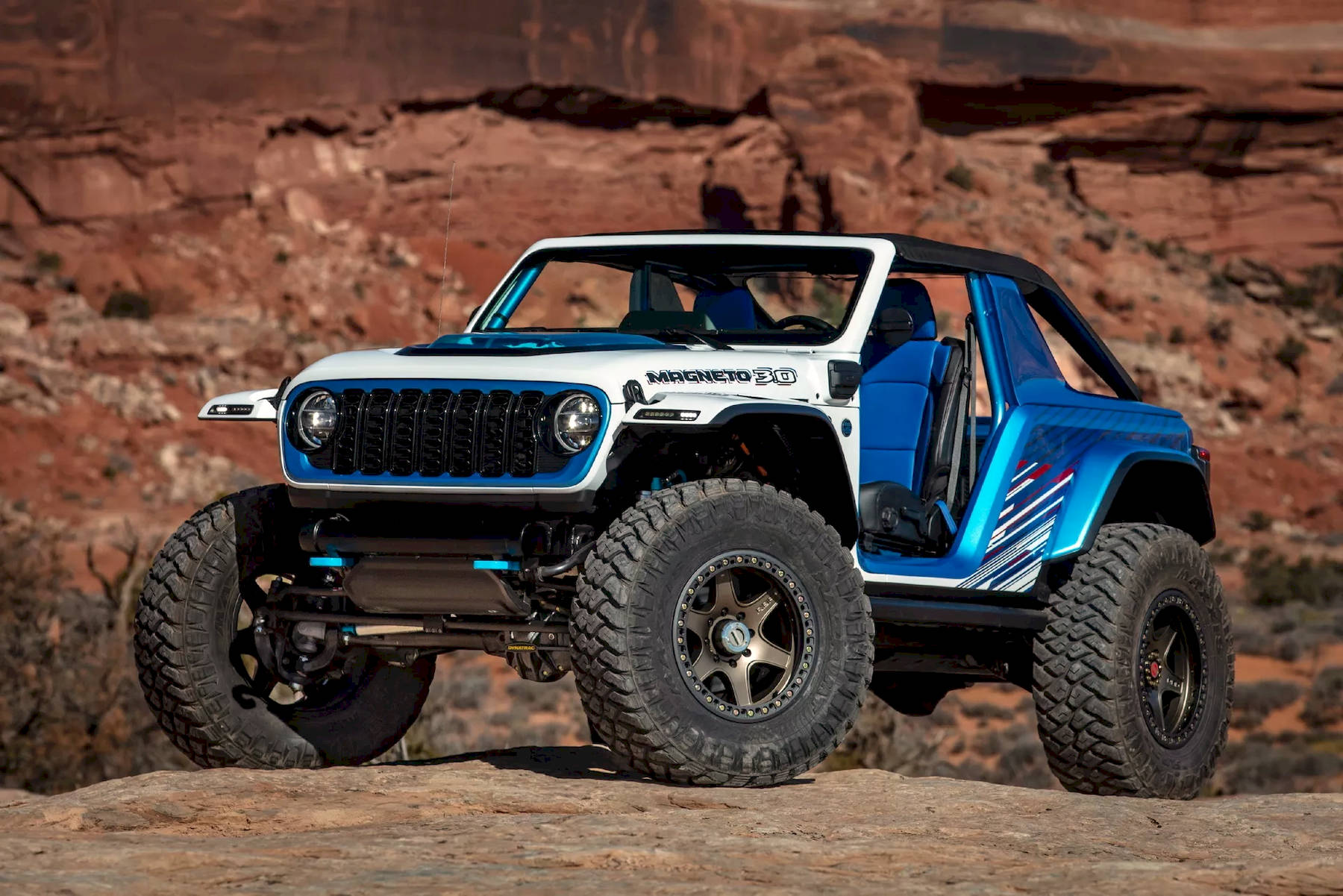 Jeep-Wrangler-Magneto-3.0-Concept-1.jpg