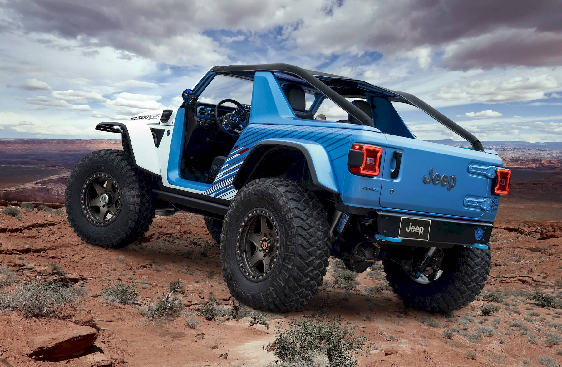 Jeep-Wrangler-Magneto-3.0-Concept-9.jpg