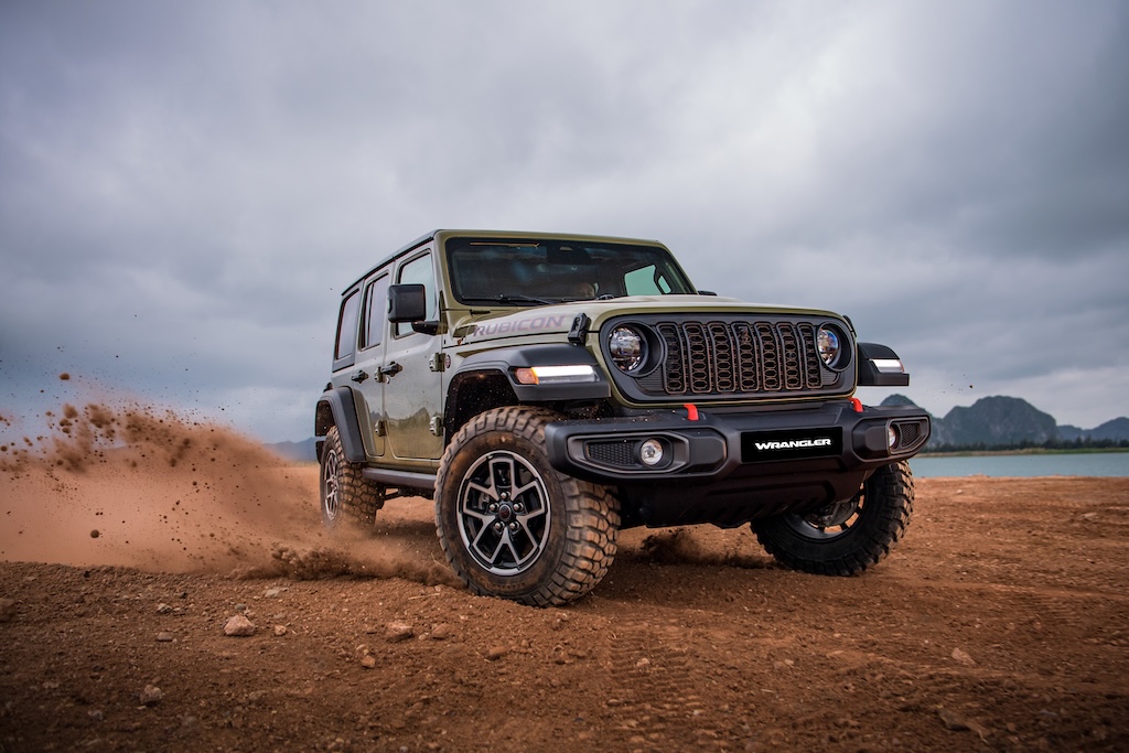 Jeep Wrangler Rubicon _310526_01.jpg