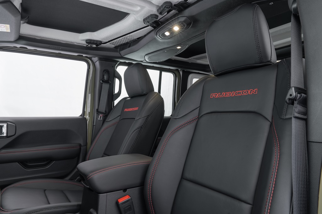 Jeep Wrangler Rubicon _310526_10.jpg