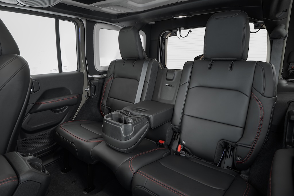 Jeep Wrangler Rubicon _310526_11.jpg