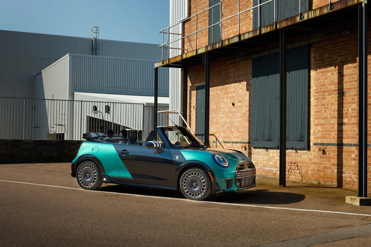 John Cooper Works Convertible-anh-6.jpeg