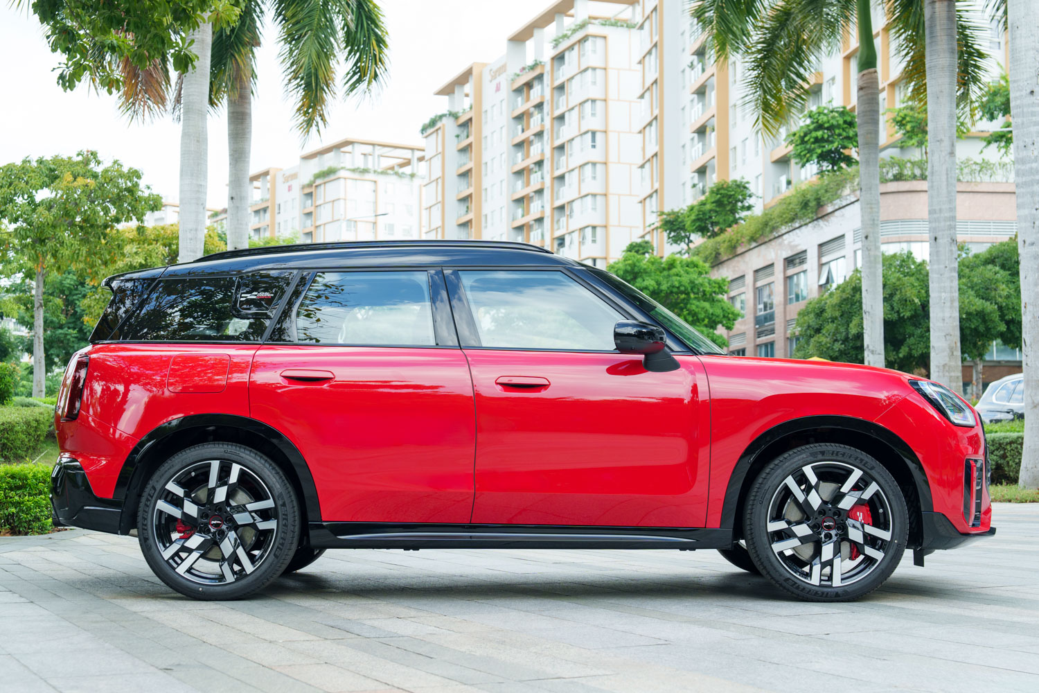 John-Cooper-Works-Countryman-anh-.jpg
