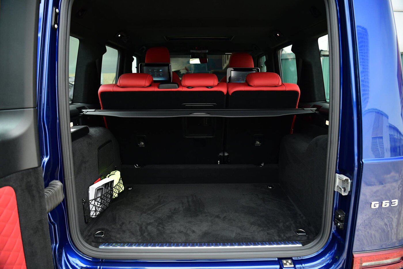 khoang-hanh-ly-Mercedes-Benz-AMG-G-63-model-2021-(10).jpg