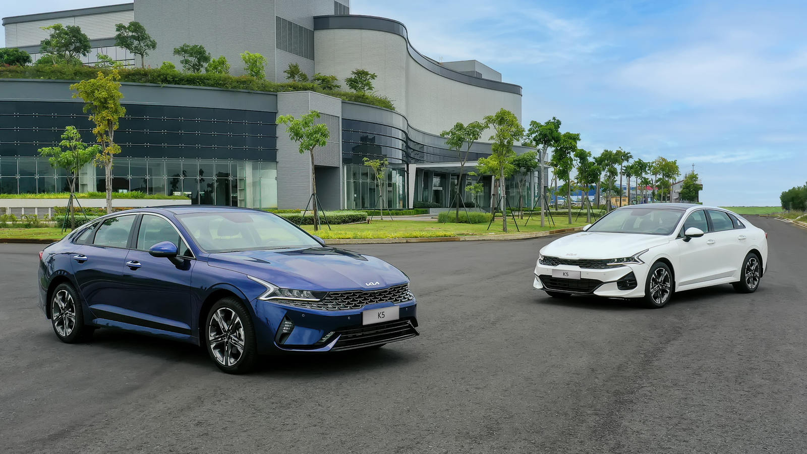 kia-k5-.jpg