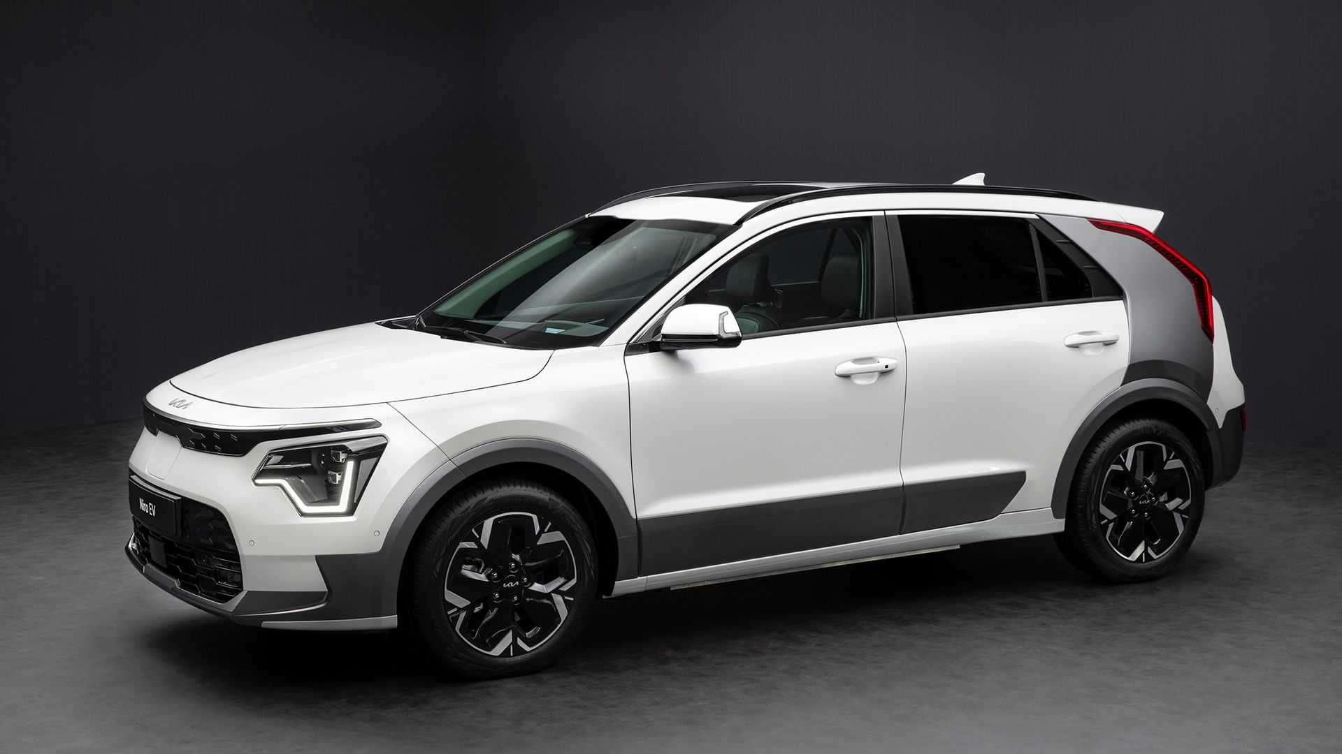 Kia Niro (3).jpg
