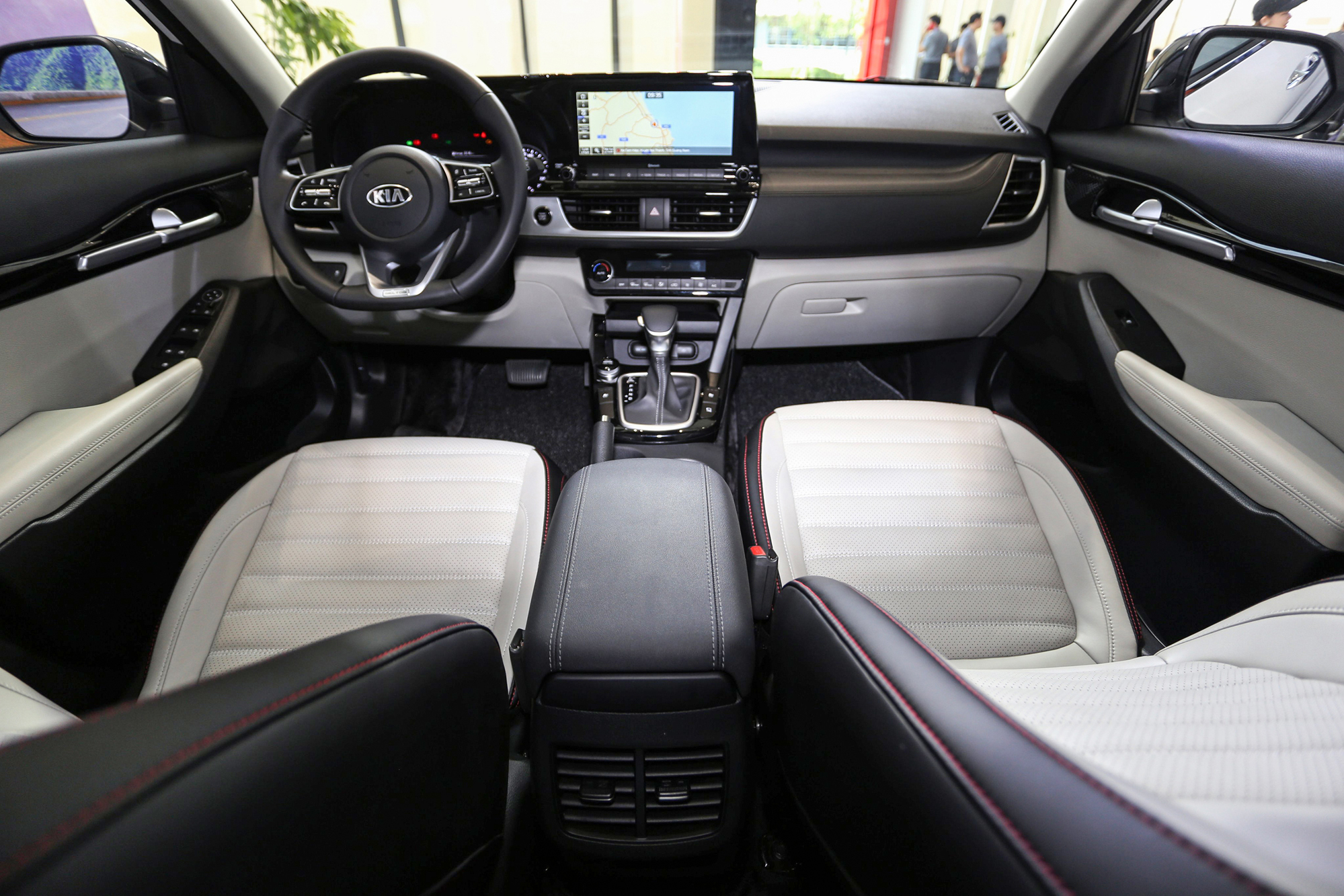 Kia-Seltos--1141-1595388258.jpg