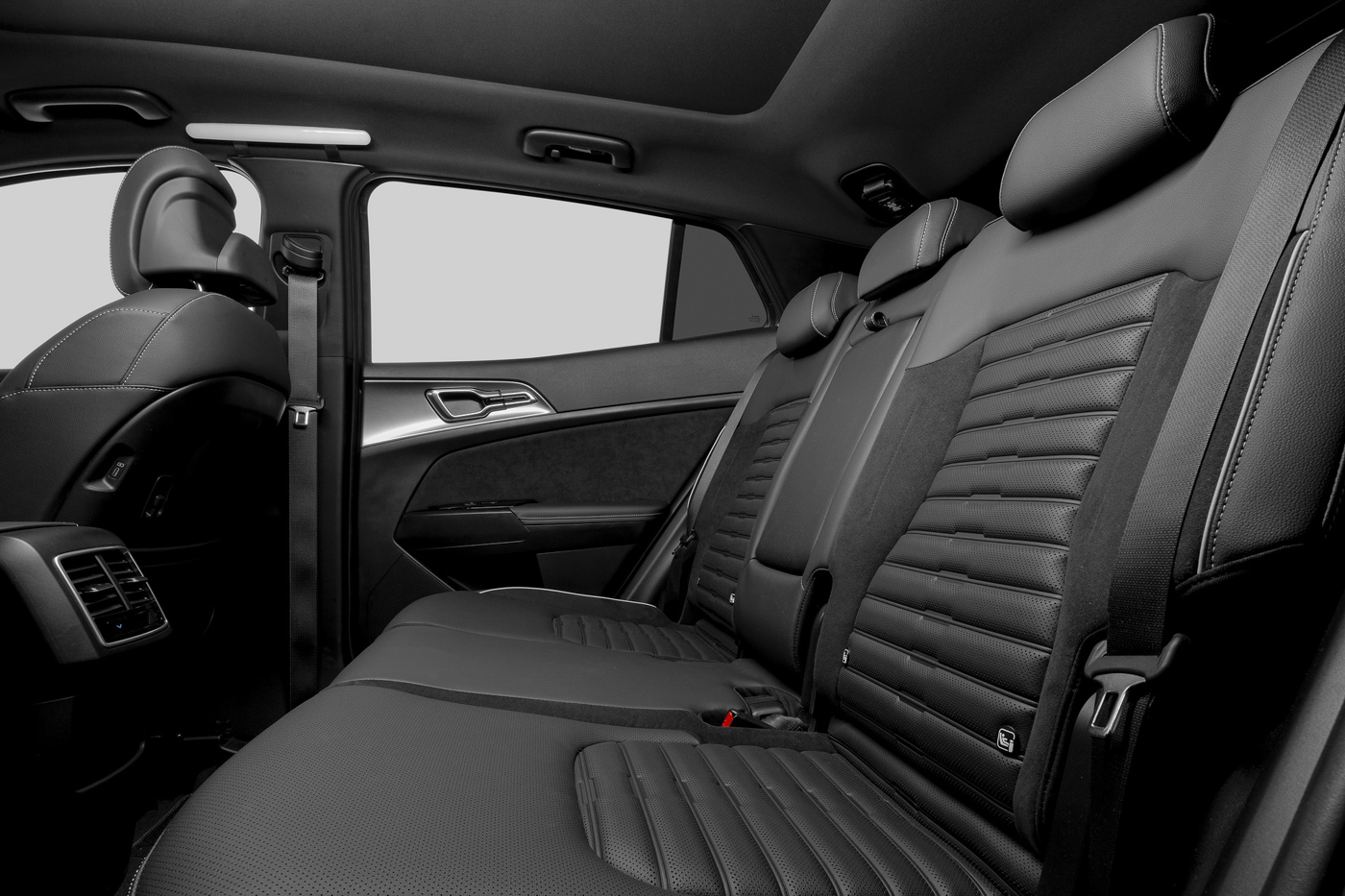 KIA Sportage (13).JPG