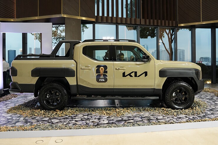 kia-Tasman-thaco-anh-12.jpg