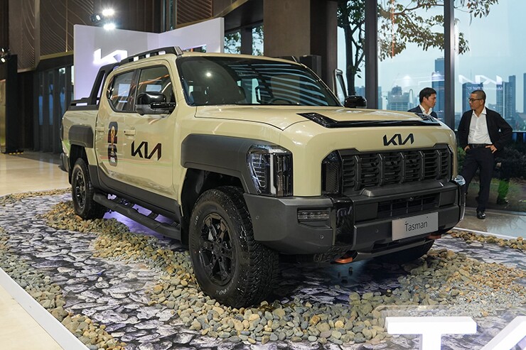 kia-Tasman-thaco-anh-13.jpg