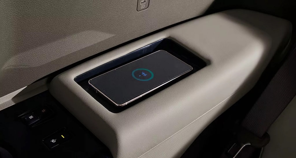 kia_carnival-hi-limousine-anh-12.jpg