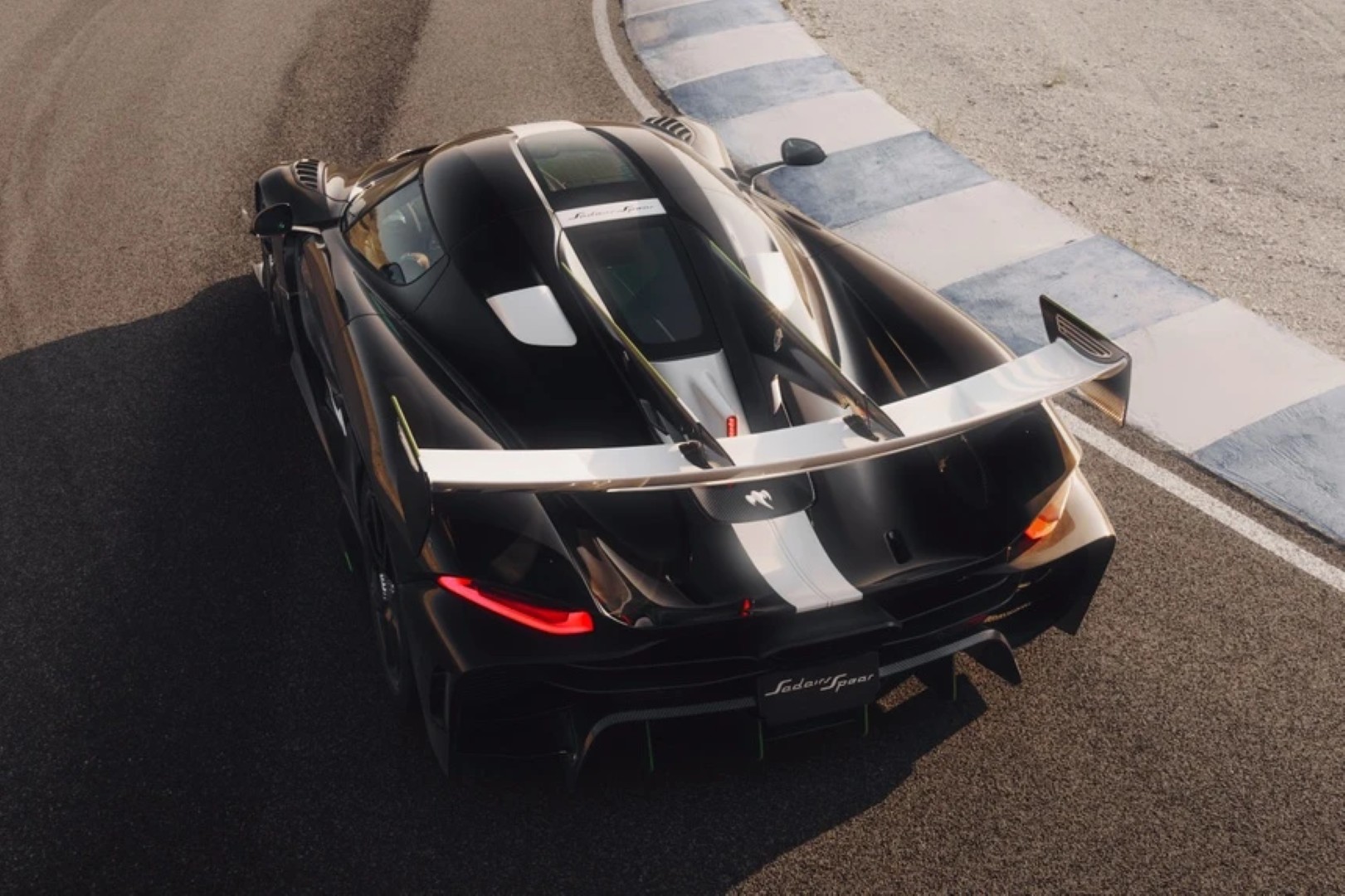 Koenigsegg_Sadair_s_Spear_4 (Large).jpeg