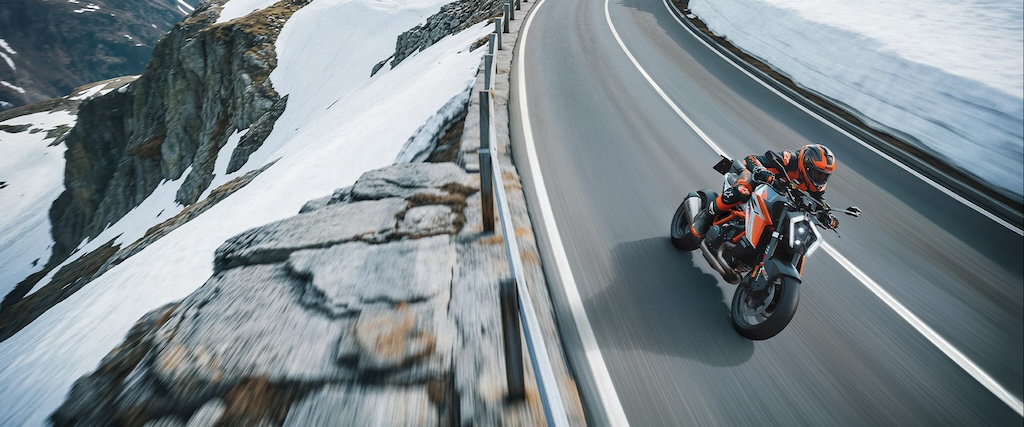 ktm-1390-super-duke-anh-1.jpg