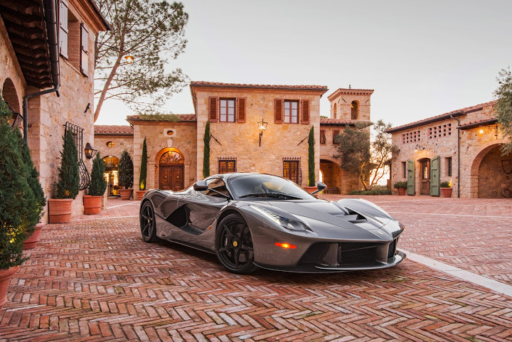 Laferrari alligator interior (1).jpg