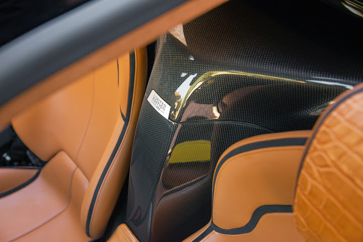 Laferrari alligator interior (10).jpg