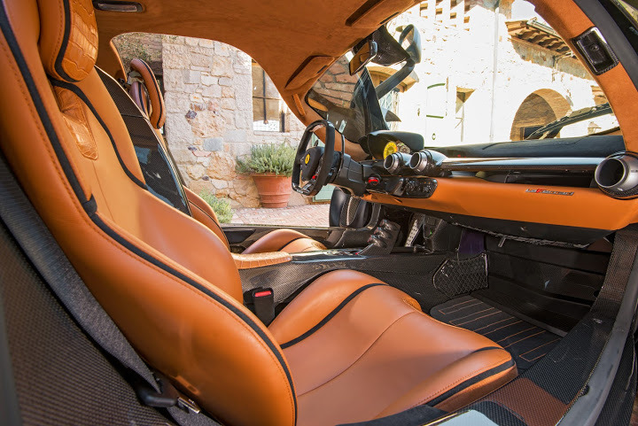 Laferrari alligator interior (13).jpg