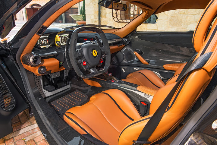 Laferrari alligator interior (17).jpg