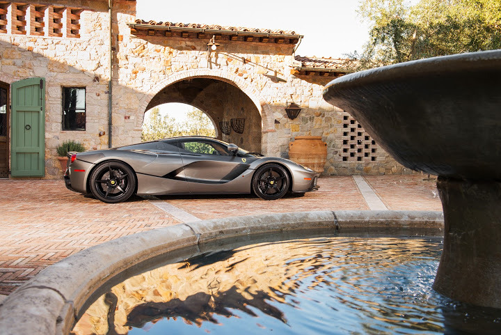 Laferrari alligator interior (21).jpg