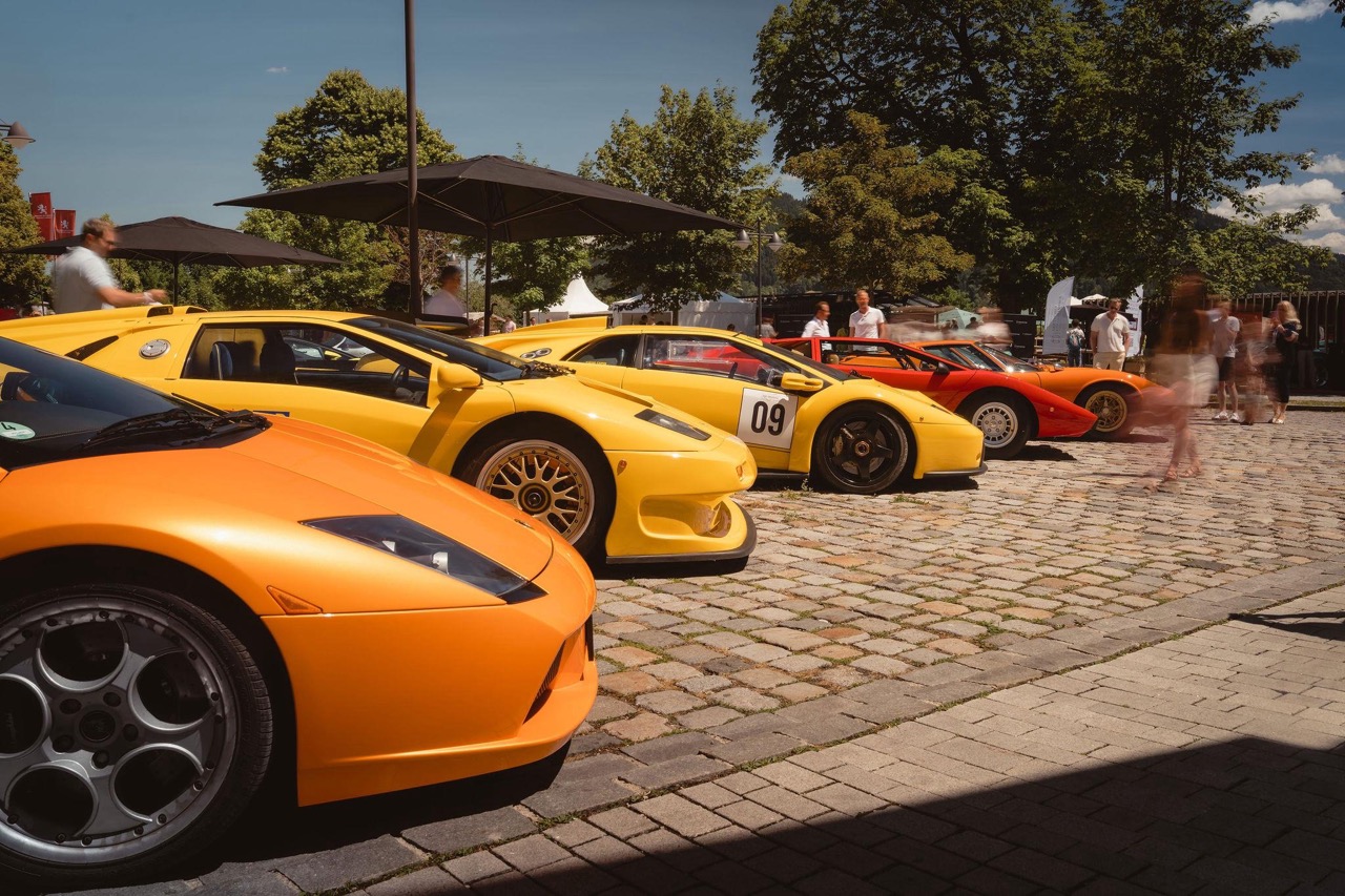 Lamborghini-anh-3.jpeg