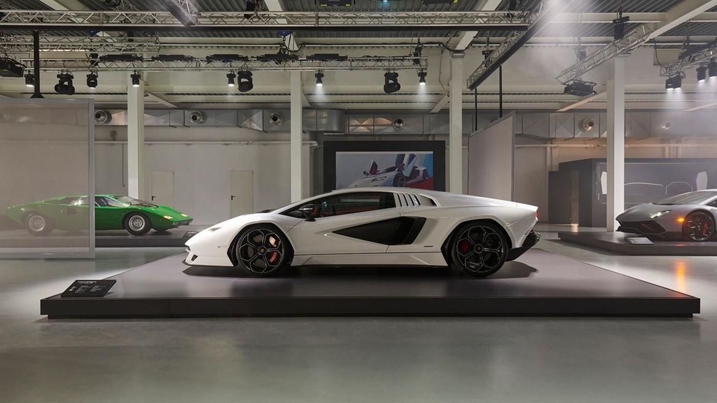 Lamborghini at Milan Design Week (13).JPG
