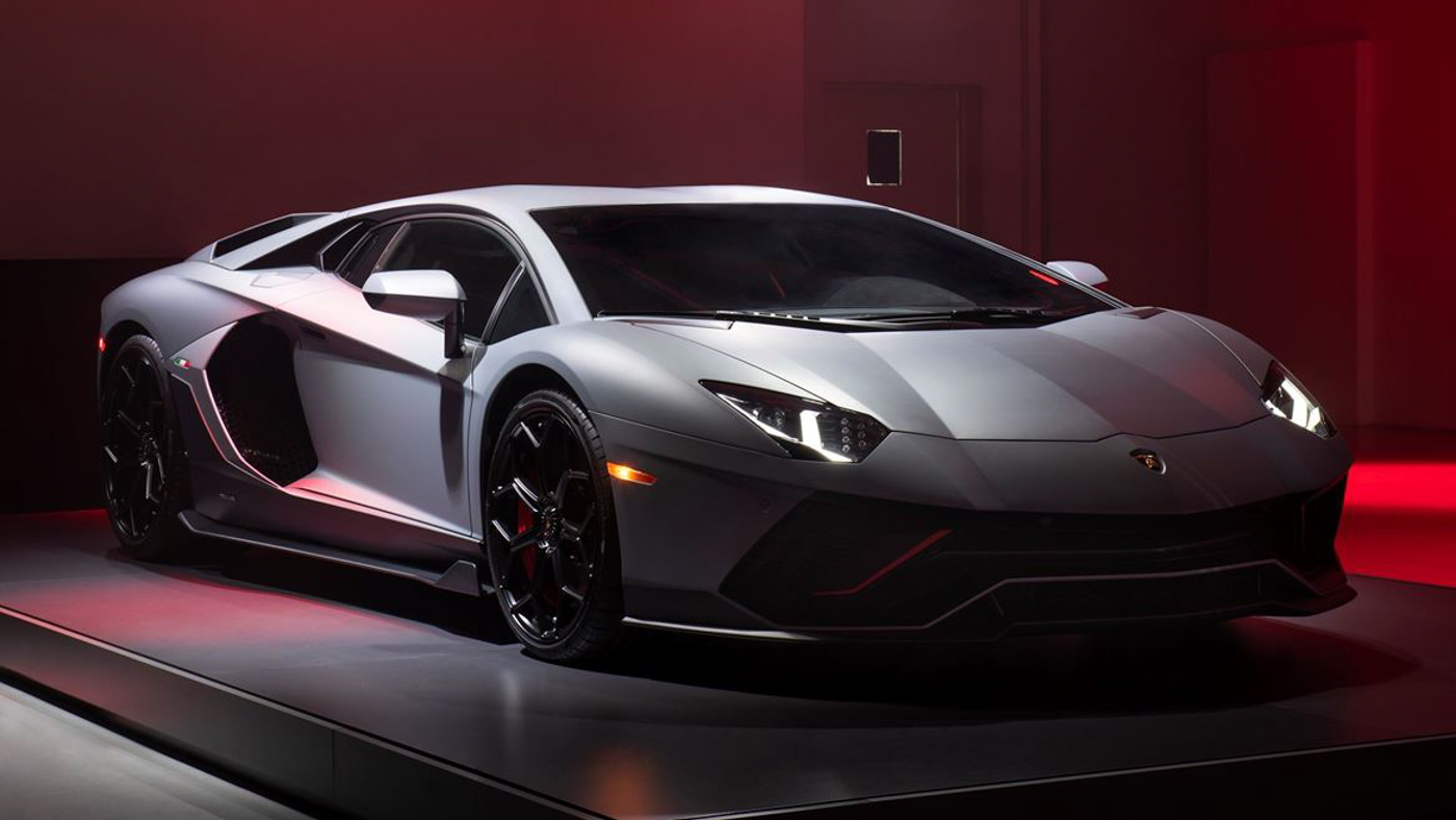 Lamborghini at Milan Design Week (18).JPG