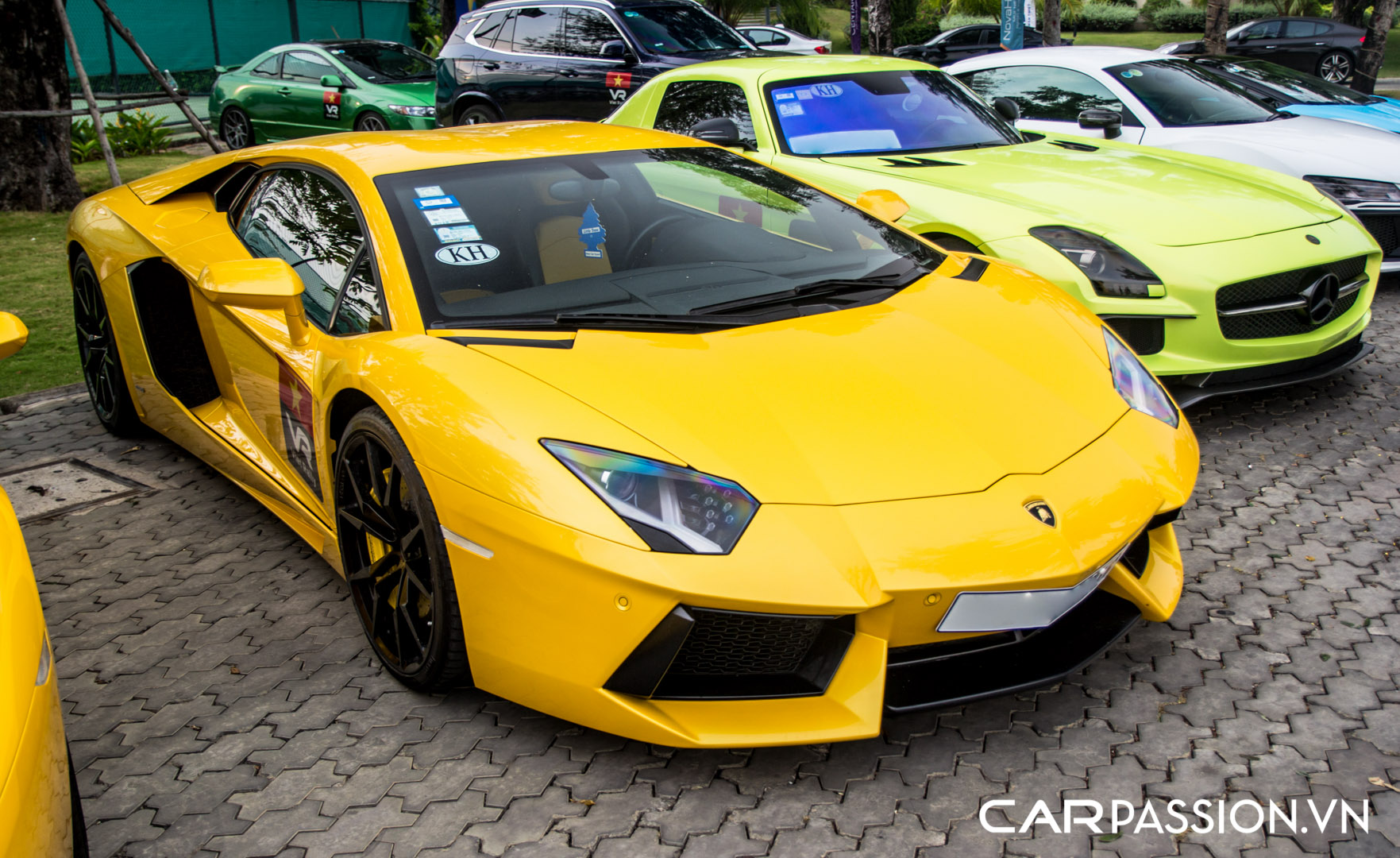 Lamborghini Aventador (10).JPG