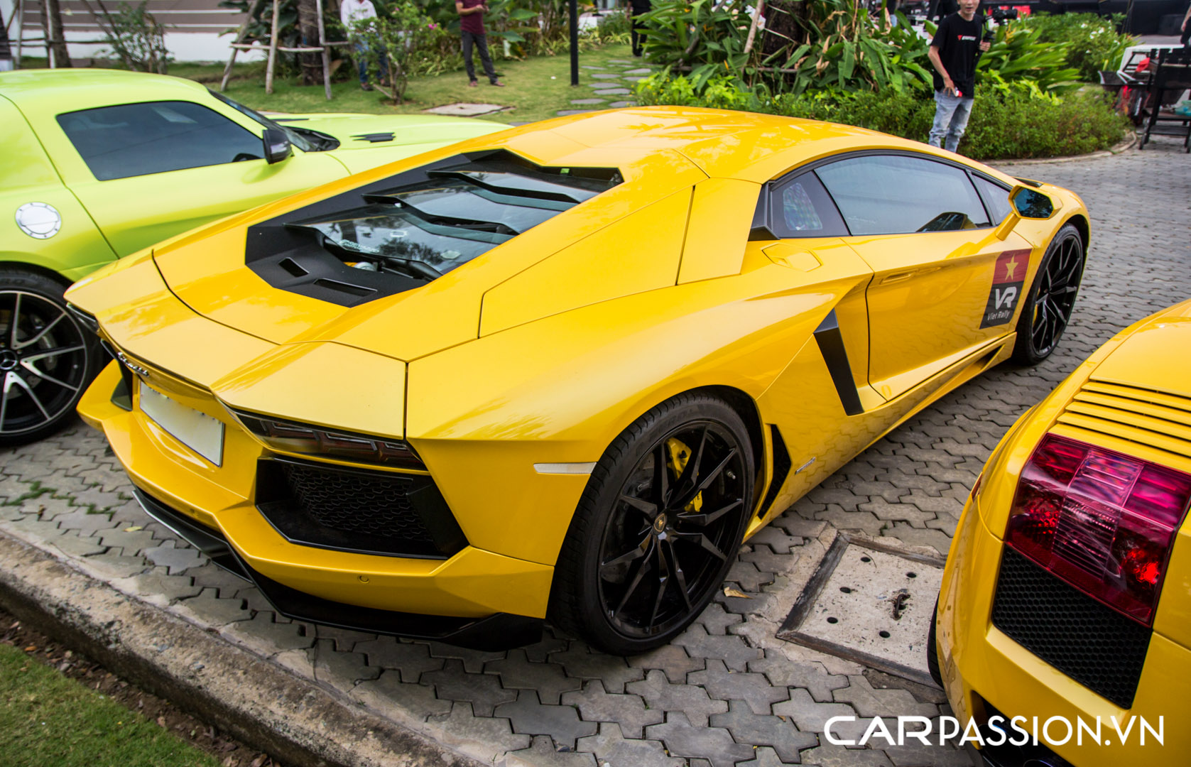 Lamborghini Aventador (9).JPG