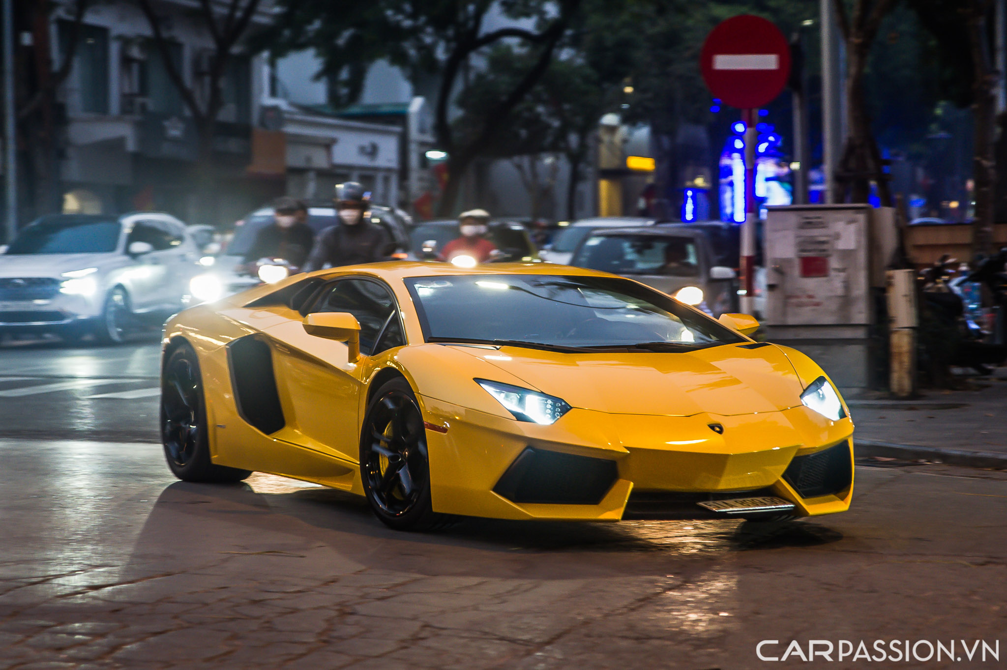 Lamborghini Aventador đầu tiên về Việt Nam (4).jpg