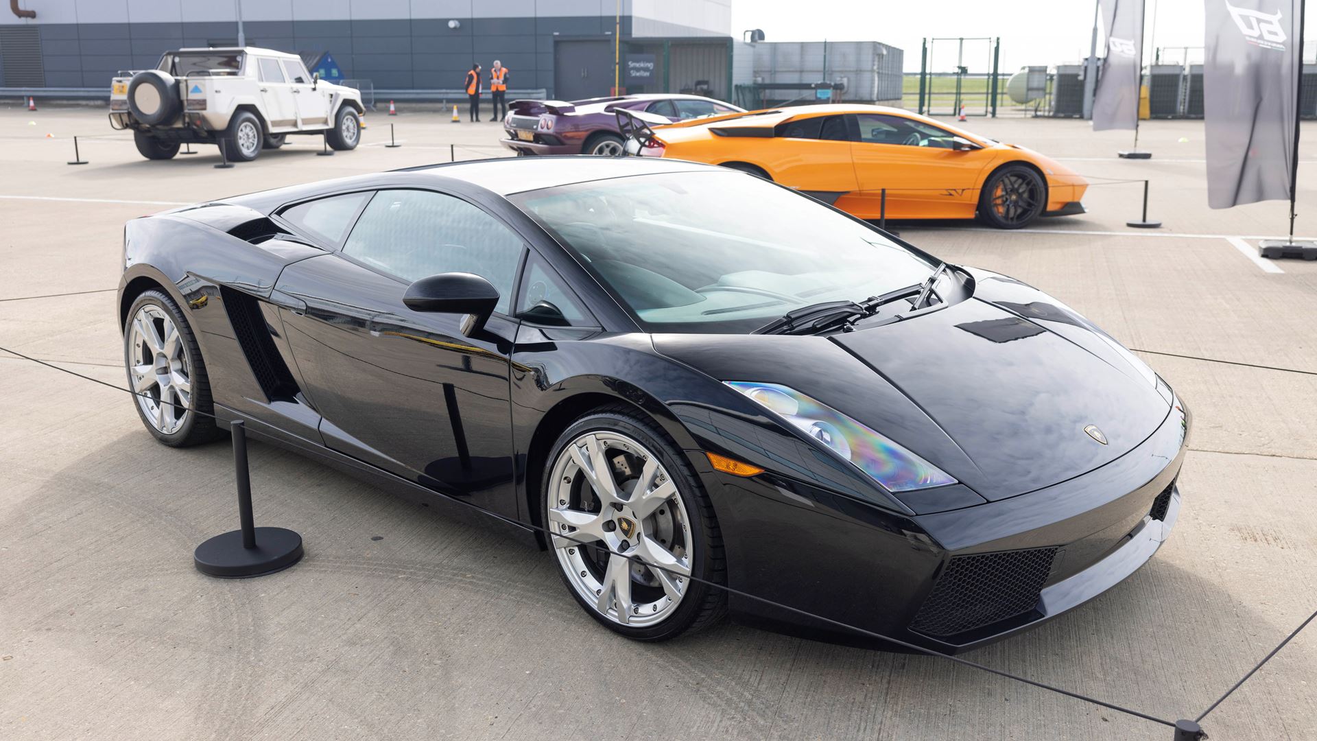 lamborghini-day-uk-at-silverstone-circuit-13.jpg