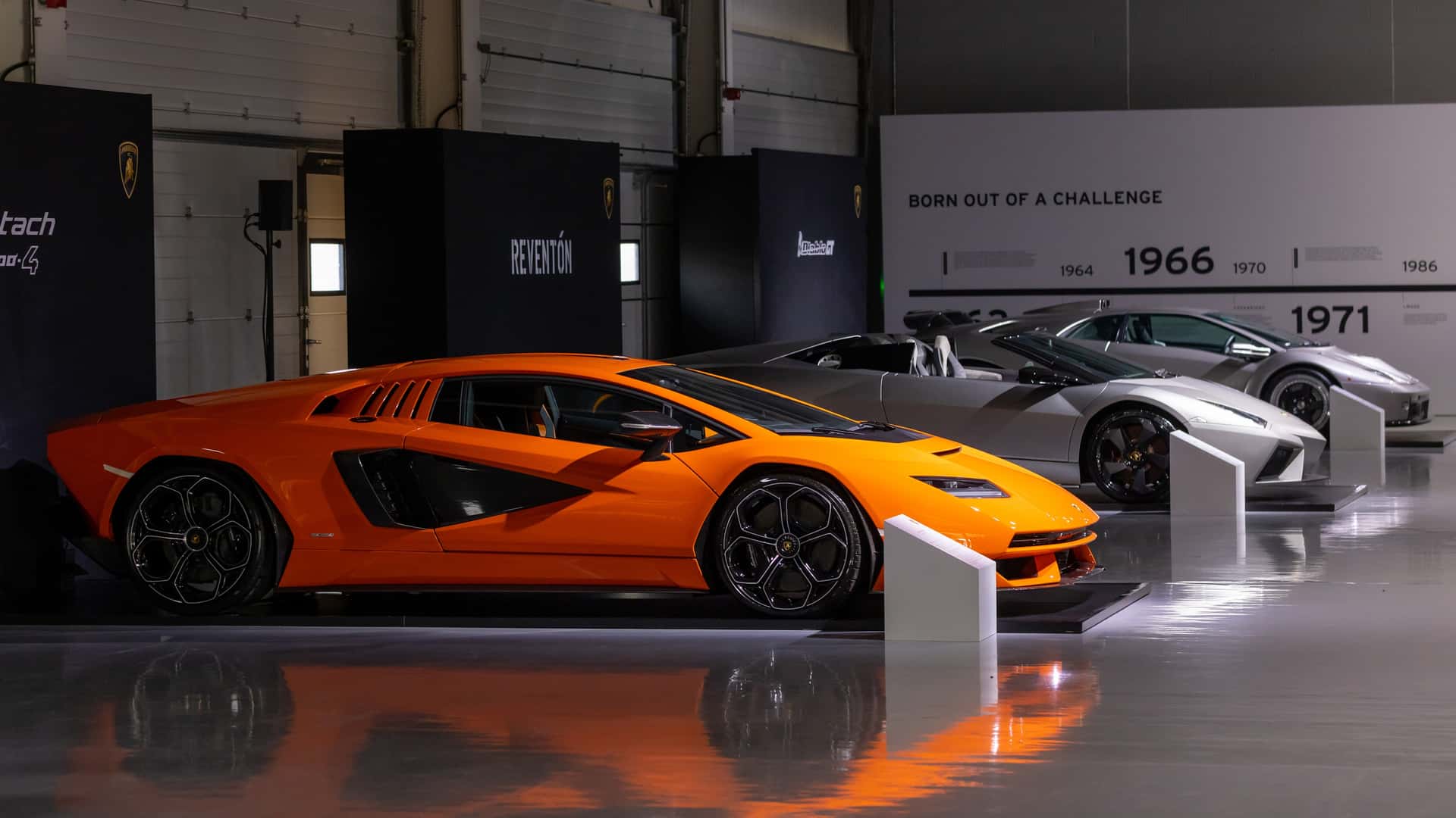 lamborghini-day-uk-at-silverstone-circuit-16.jpg