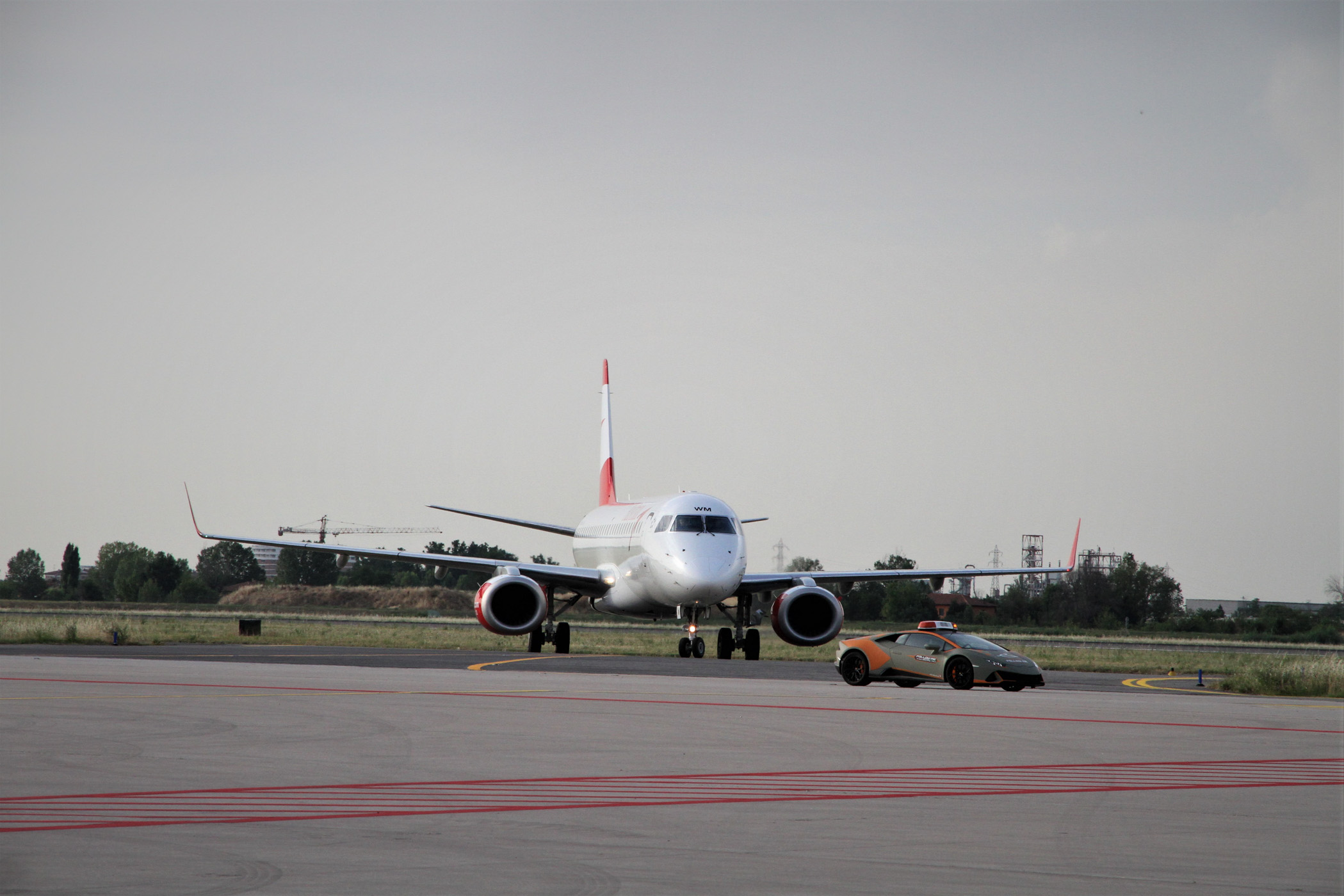 Lamborghini Huracan EVO (4).JPG