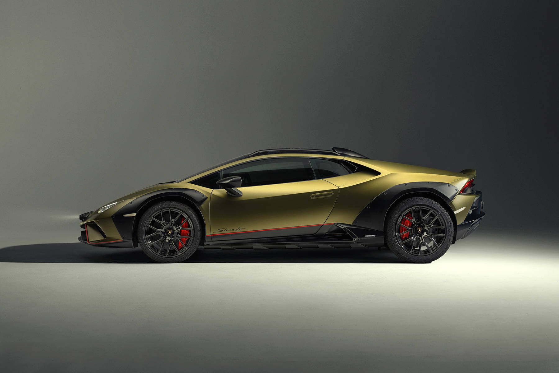 Lamborghini-Huracan-Sterrato-00005-1.jpg