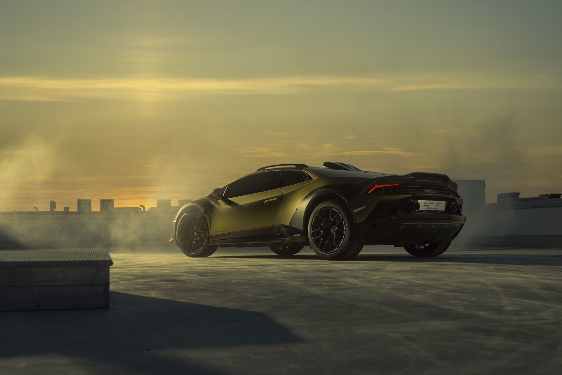 lamborghini-huracan-sterrato-473640-2.jpg