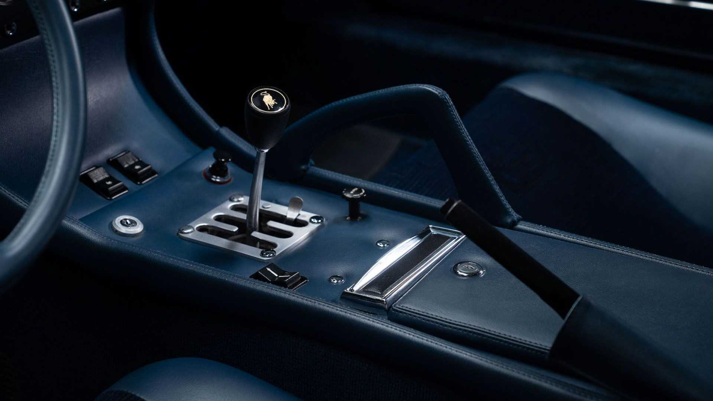 Lamborghini Miura  (2).JPG