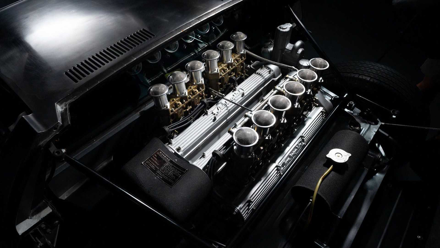 Lamborghini Miura  (7).JPG