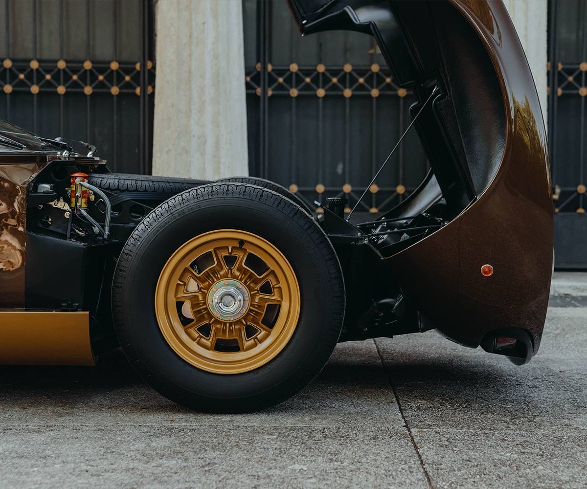 Lamborghini Miura SV-anh-1.jpeg