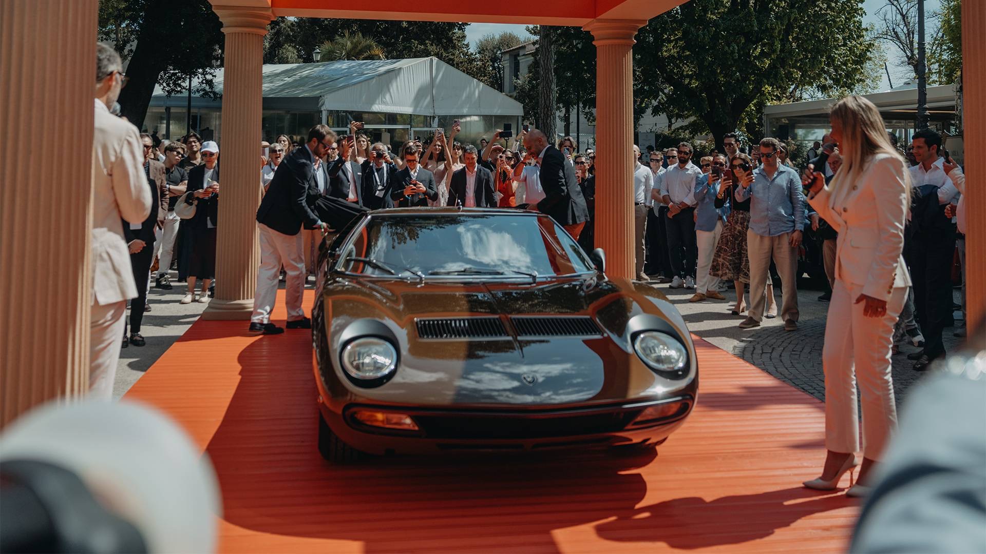 Lamborghini Miura SV-anh-3.jpeg