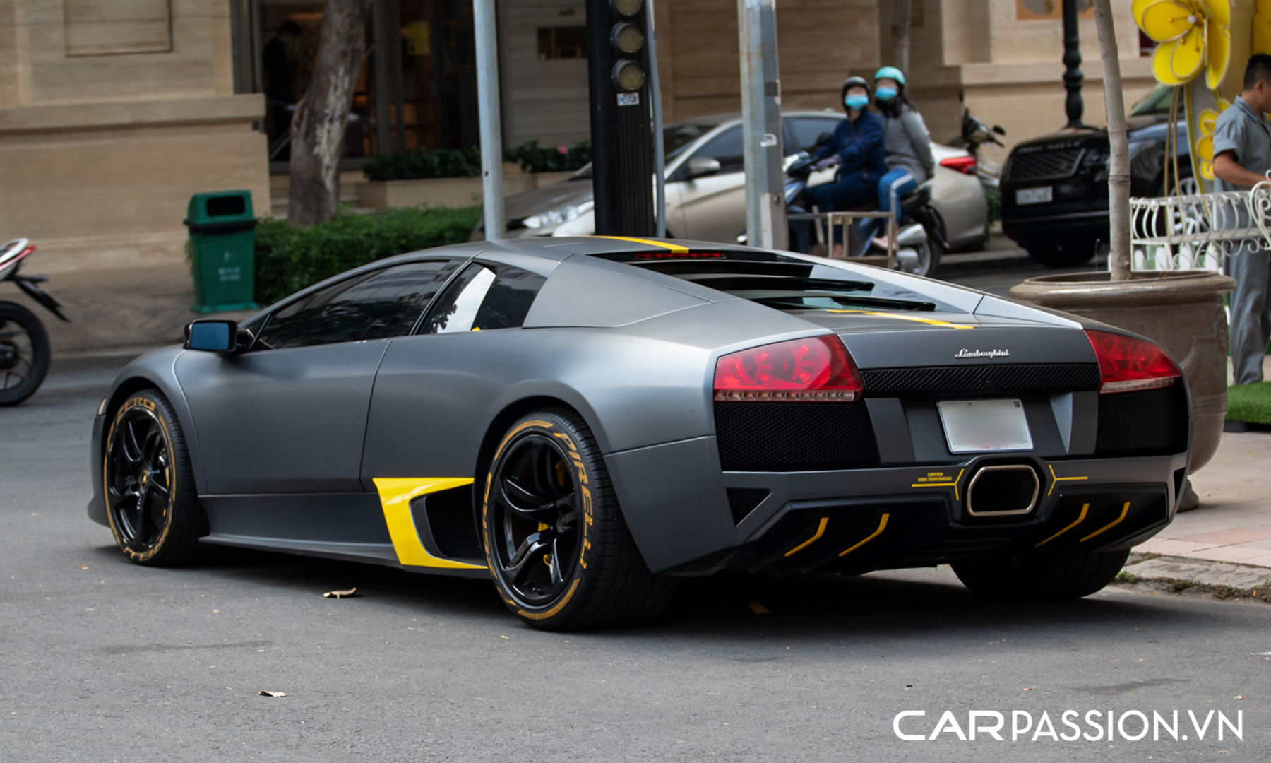 Lamborghini Murcielago đen mờ (29).JPG