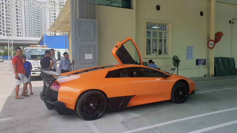 Lamborghini Murcielago1.jpg